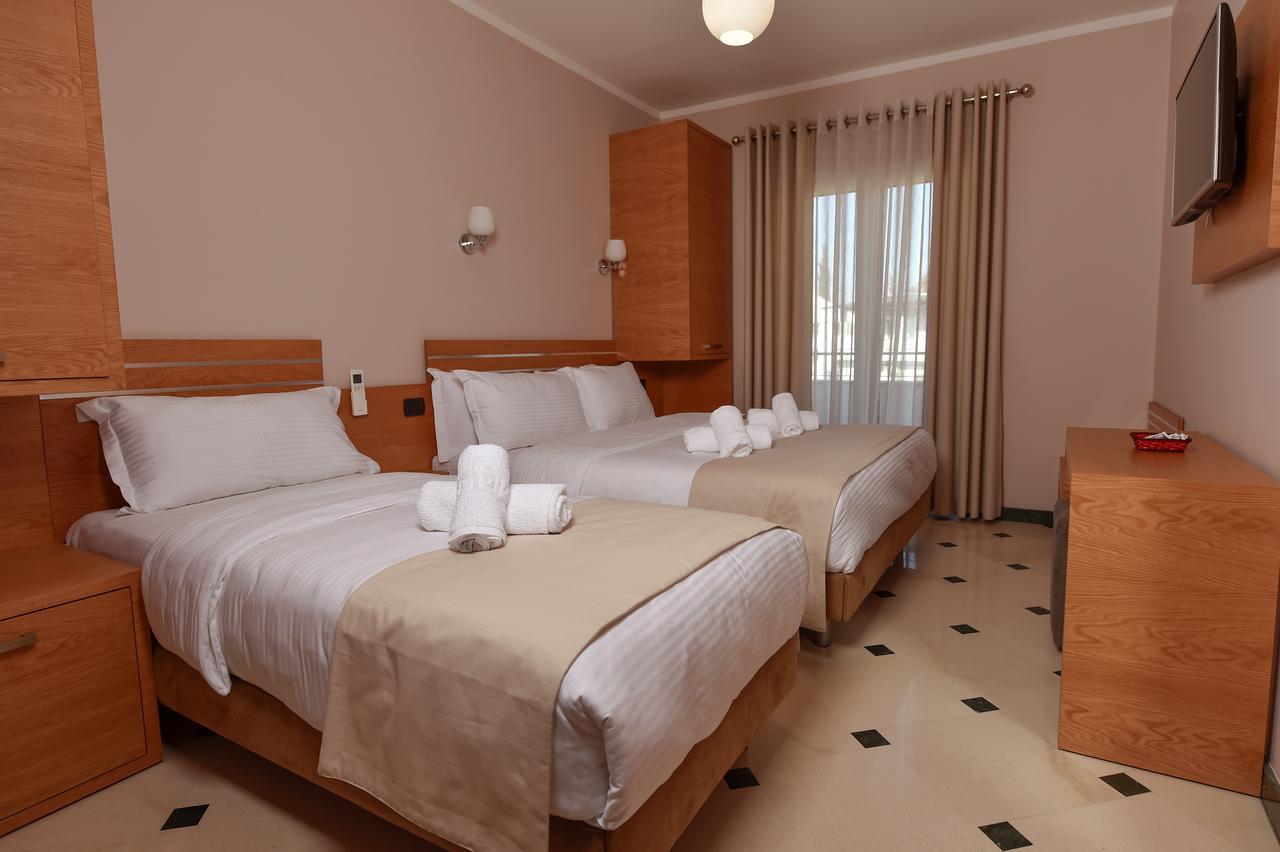 Hotel Pandora 3*